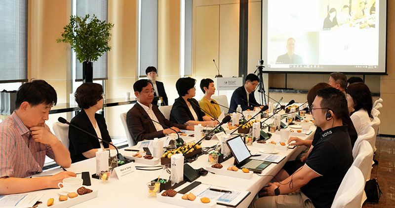 The 6th Council Meeting is held